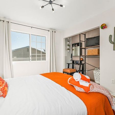 约书亚树Hot Tub, Games, King Bed, Fire Pit, Bbq Grill, Minutes From National Park And Views别墅 外观 照片